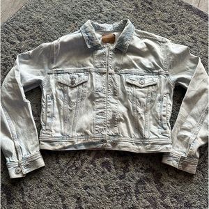 American eagle Jean jacket